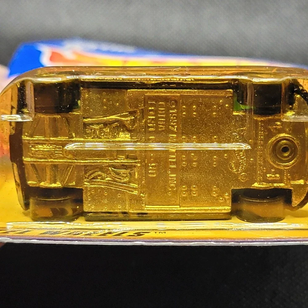 Hot Wheels Future Fleet 2000 Series #1 of 4 Cars Ford GT-90